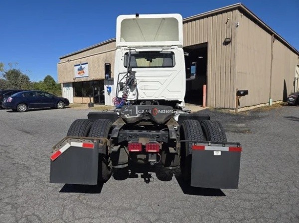 Truck Thumbnail 4