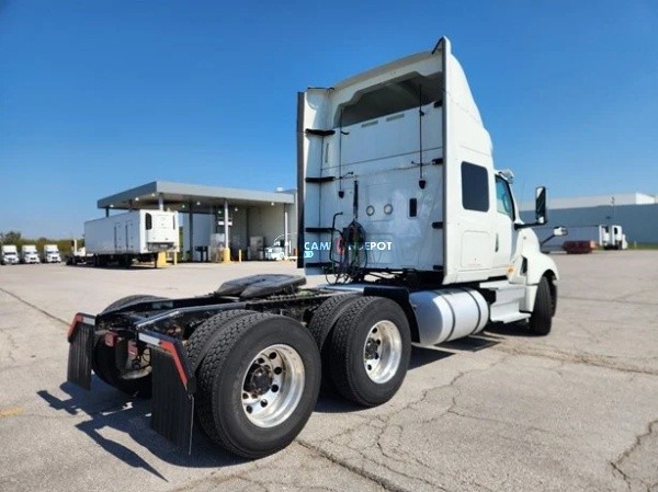 Truck Thumbnail 2