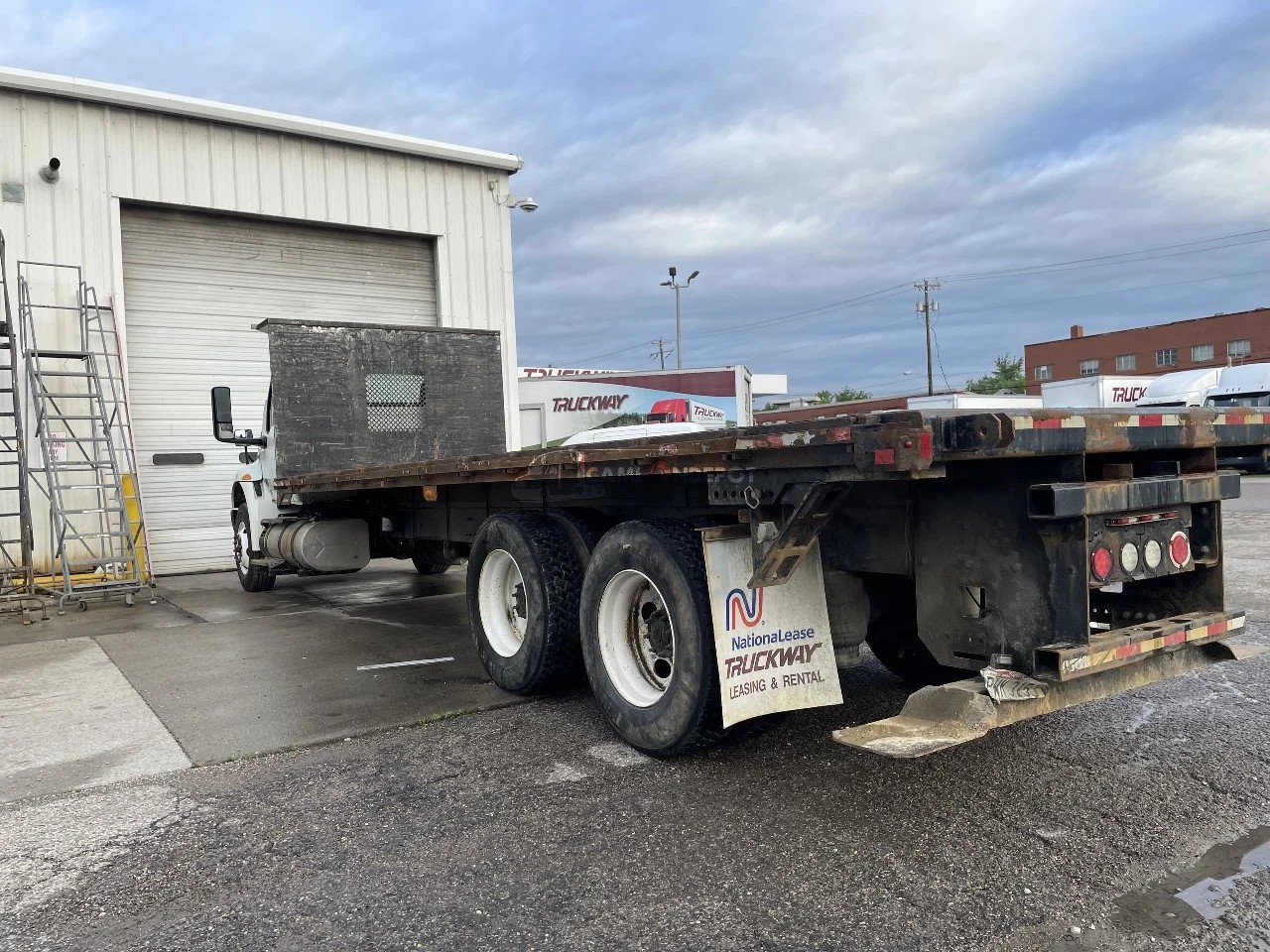 Truck Thumbnail 3