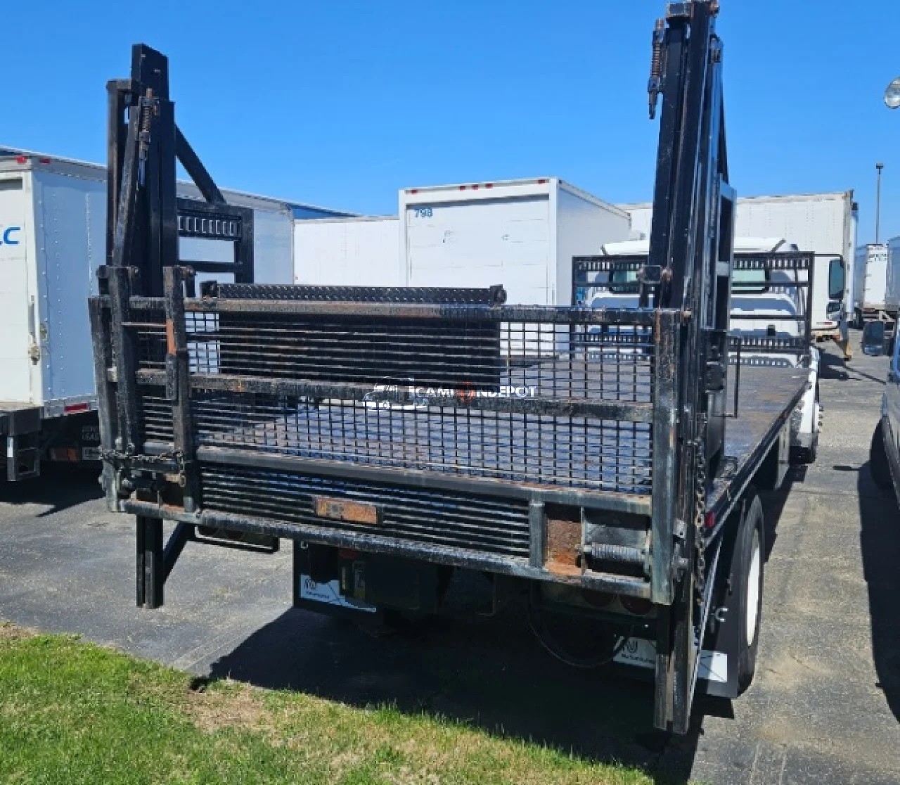 Truck Thumbnail 3