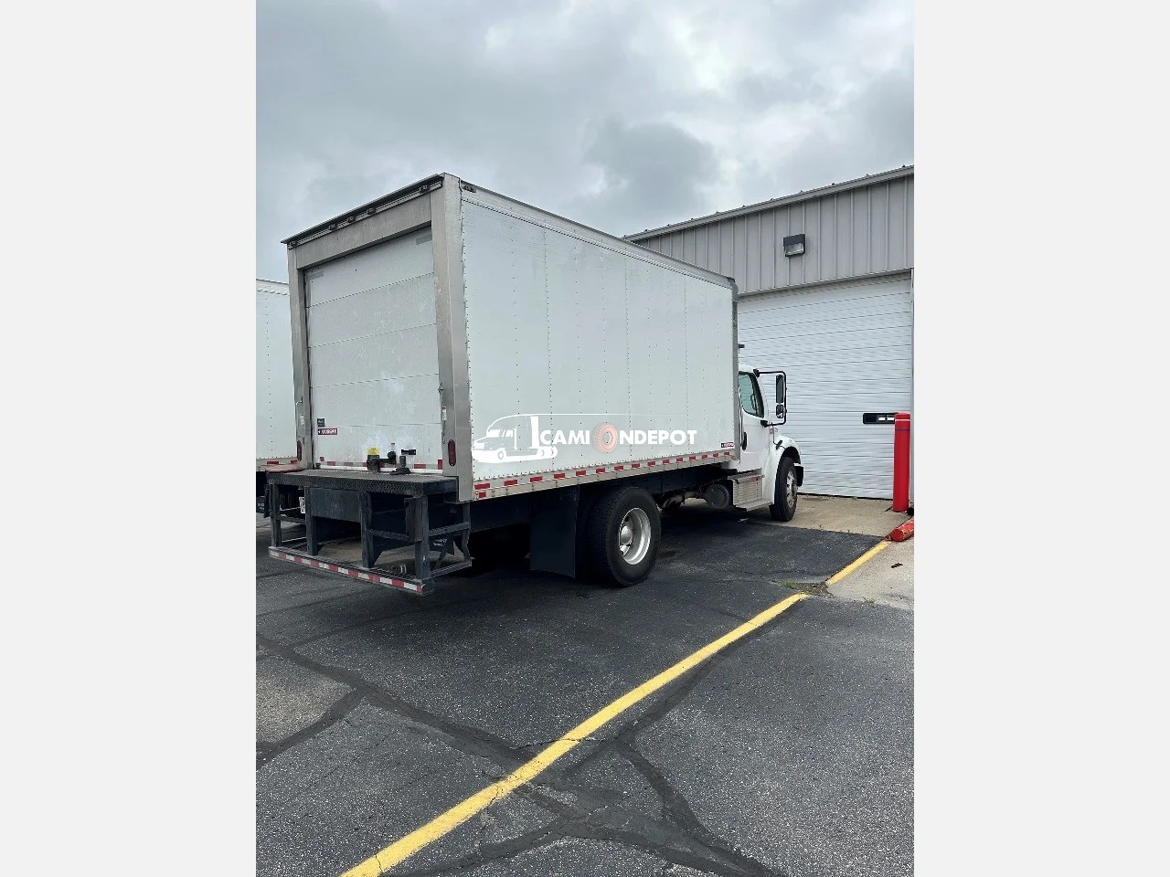 Truck Thumbnail 4
