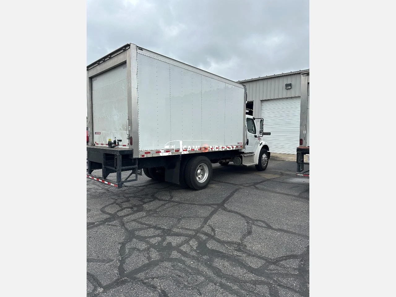 Truck Thumbnail 4