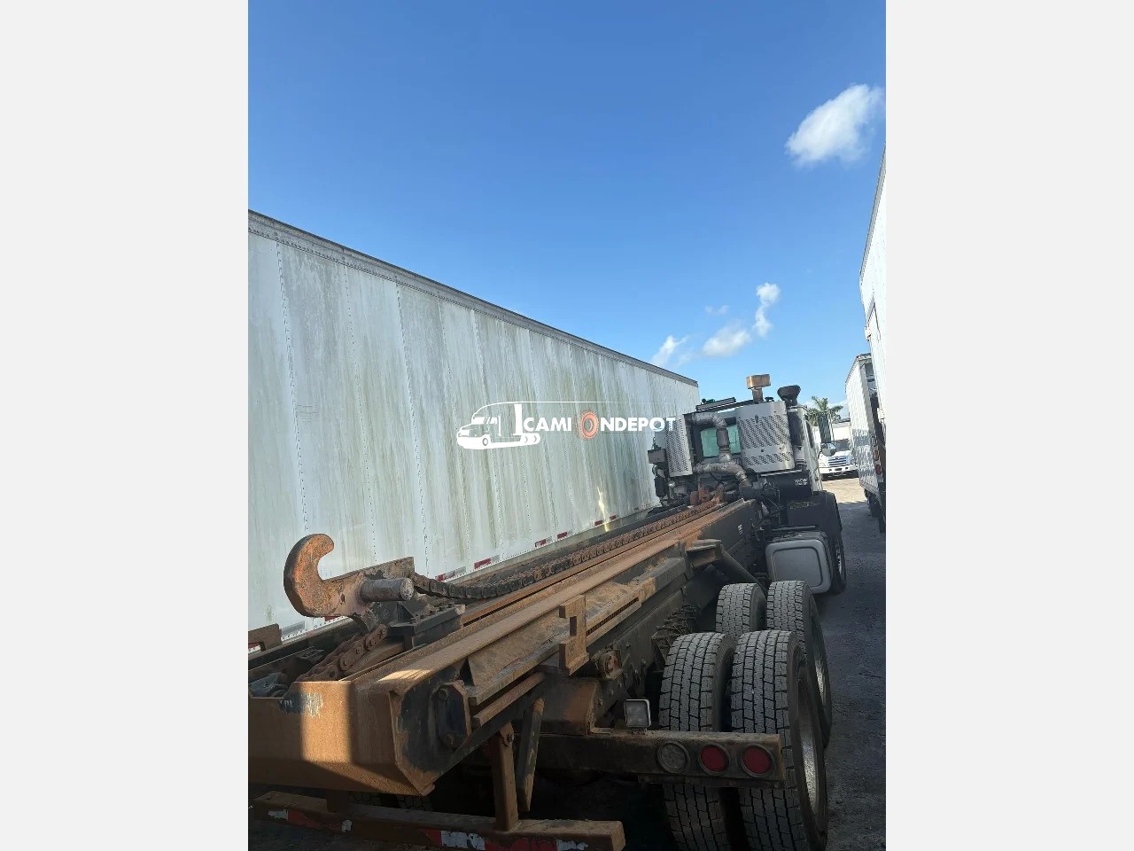 Truck Thumbnail 2