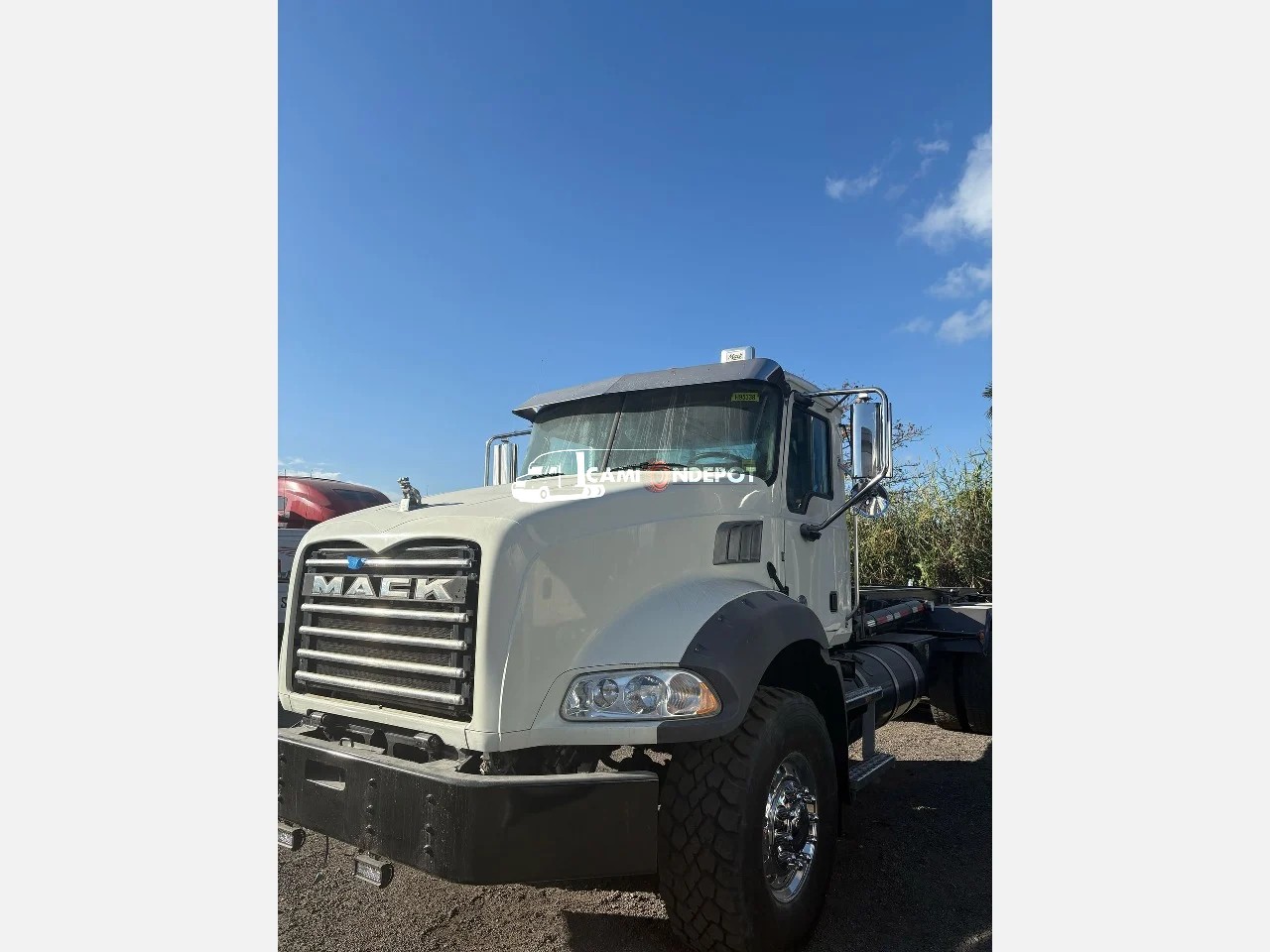 Truck Thumbnail 3