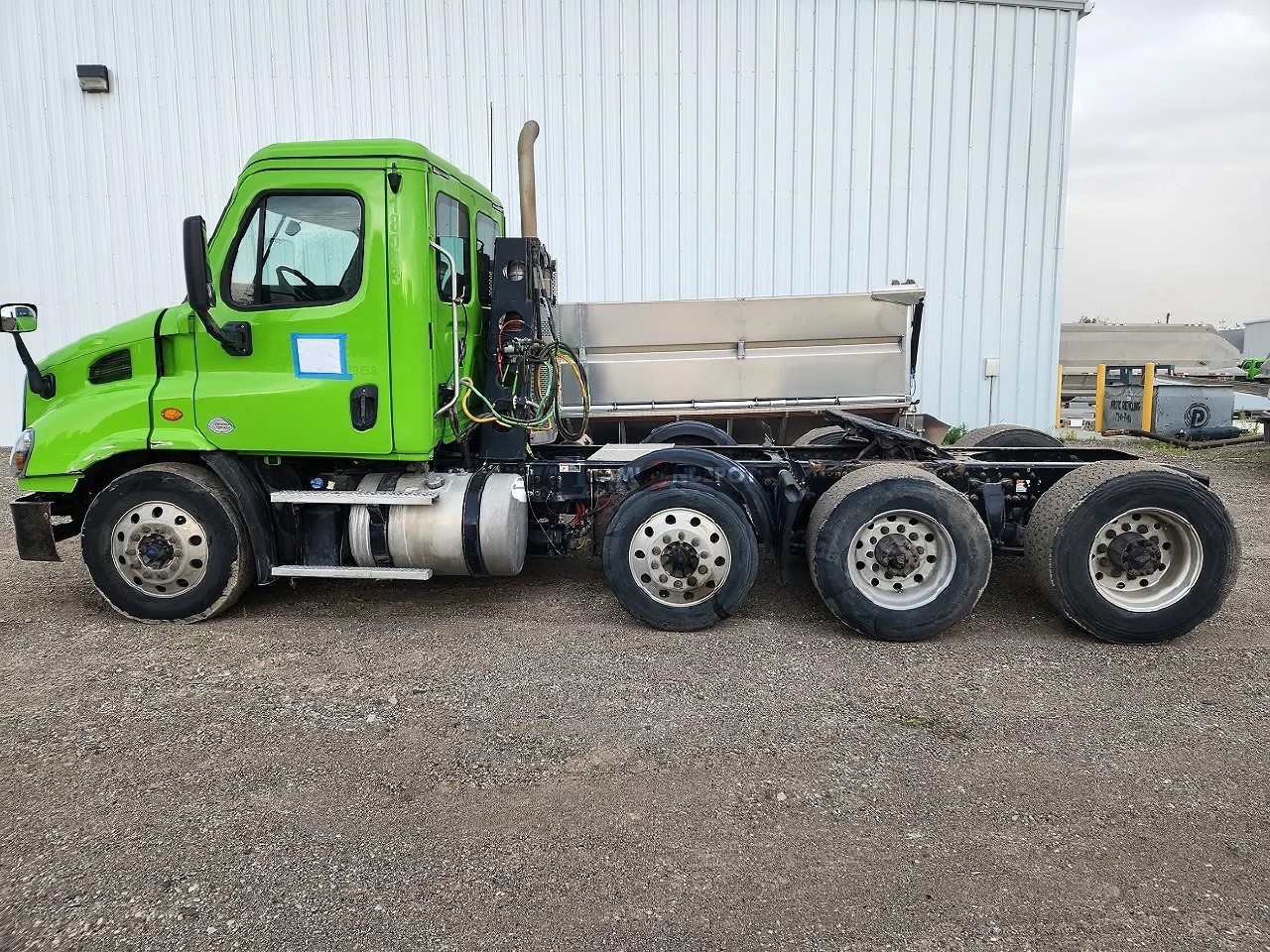 Truck Thumbnail 2