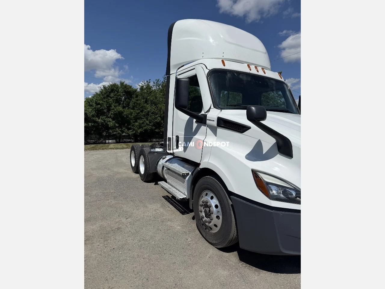 Truck Thumbnail 2