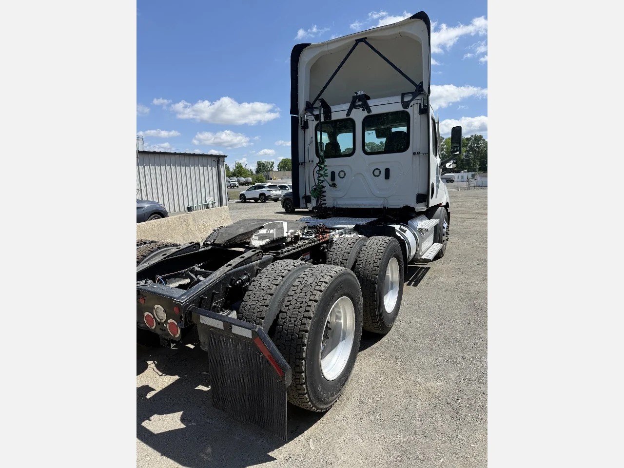 Truck Thumbnail 4