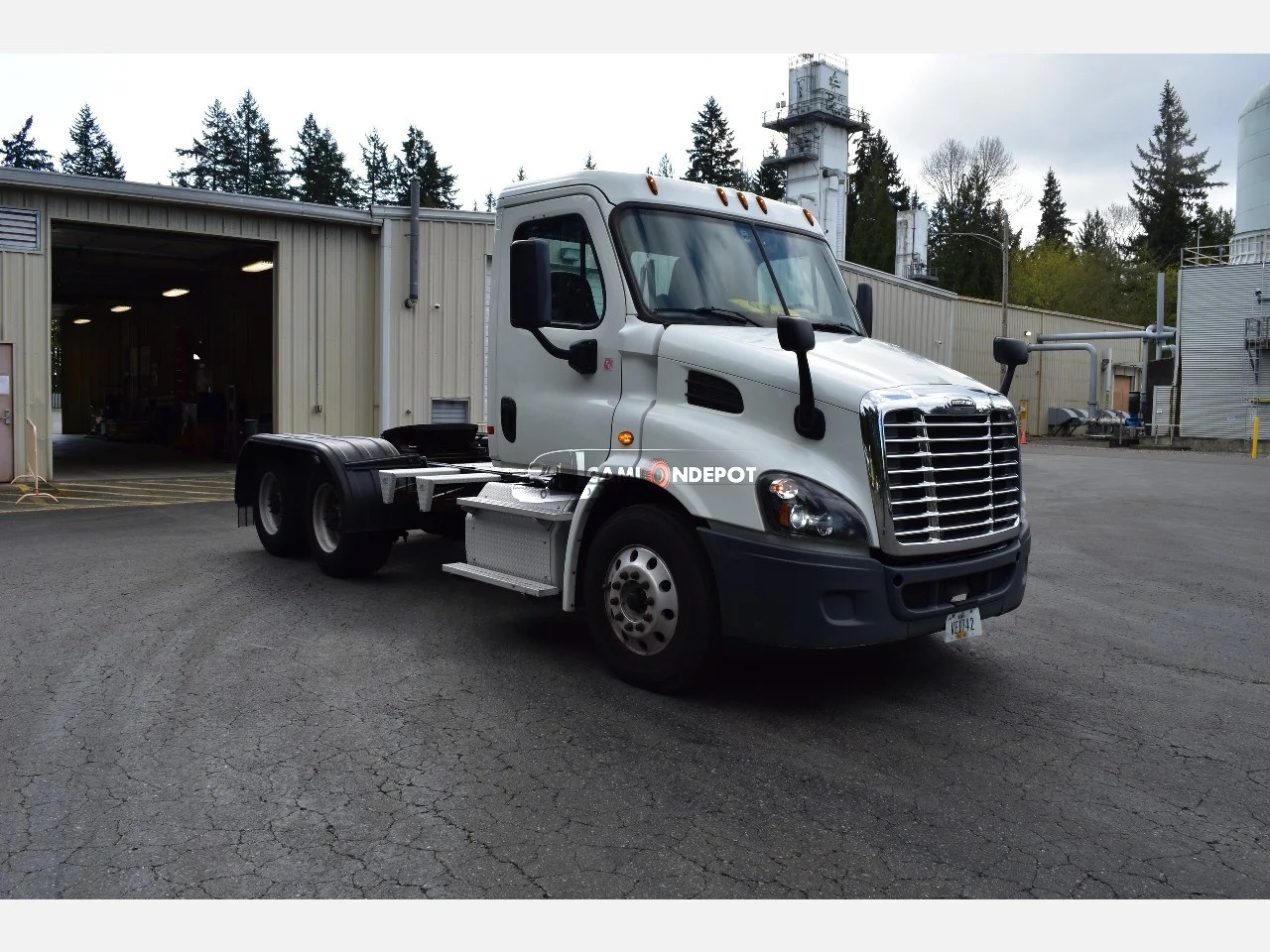 Truck Thumbnail 2
