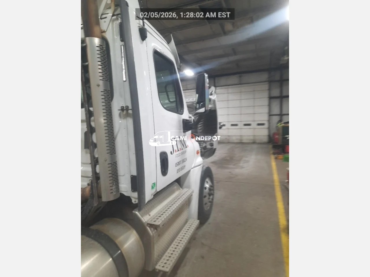 Truck Thumbnail 3