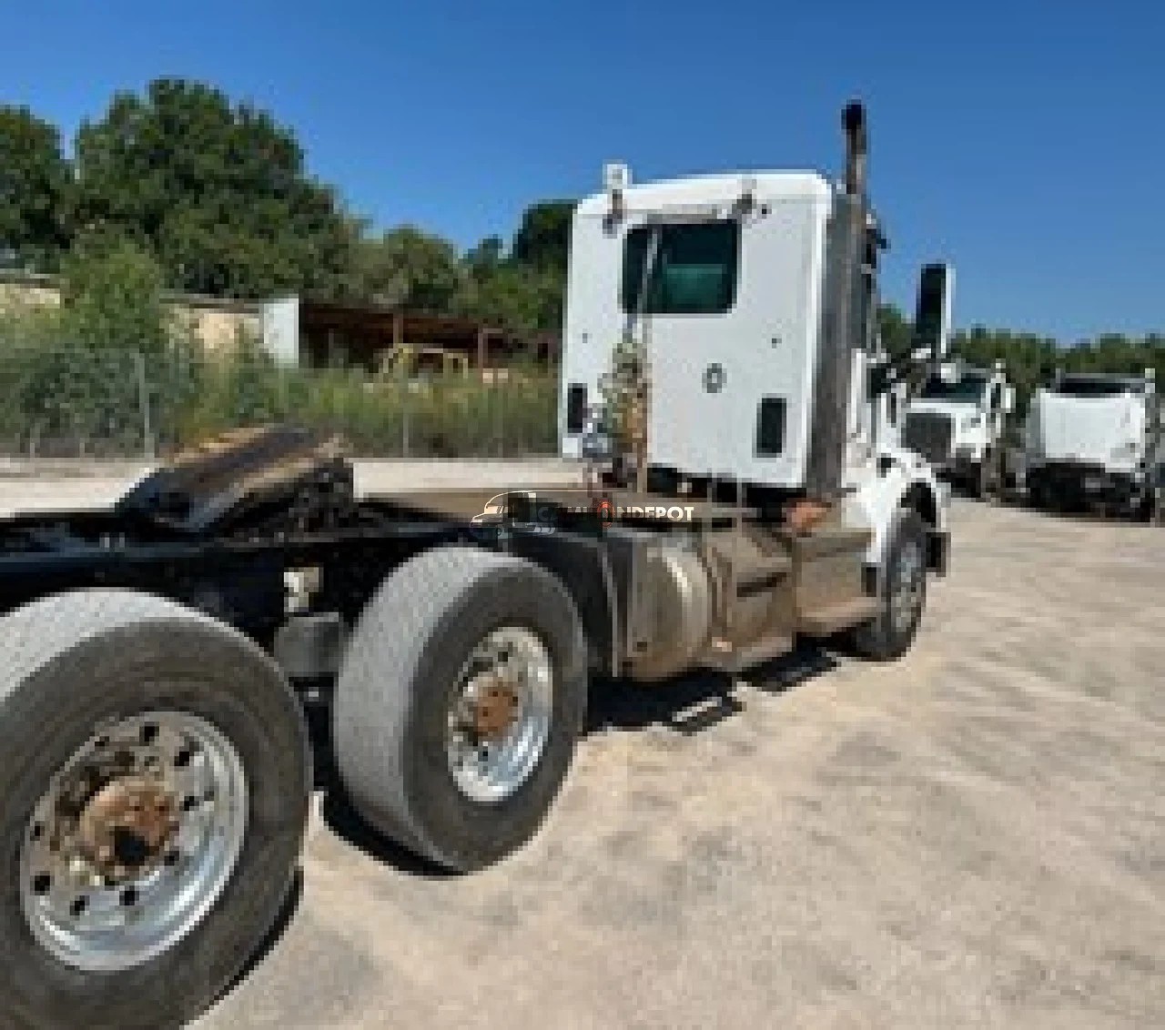 Truck Thumbnail 3