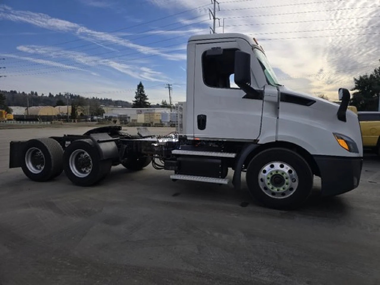 Truck Thumbnail 2