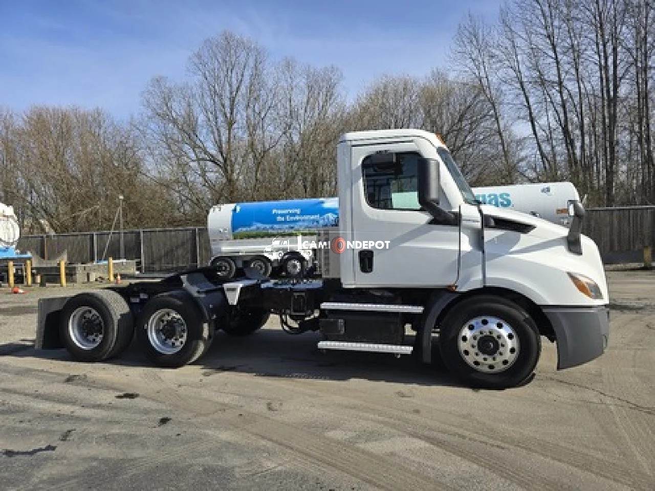 Truck Thumbnail 3