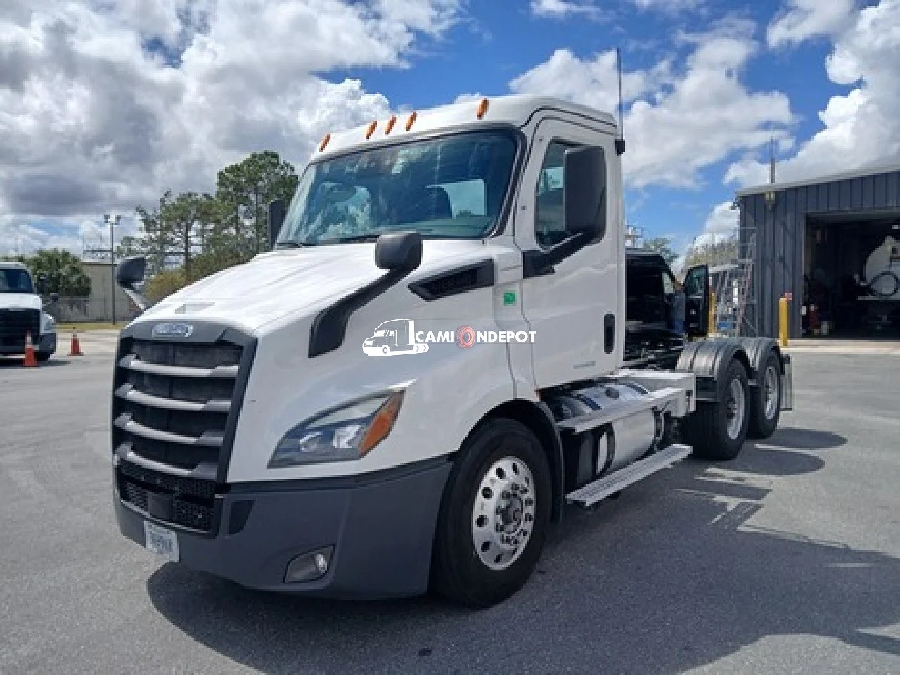 Truck Thumbnail 3