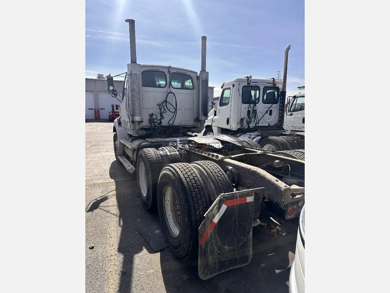 Truck Thumbnail 3