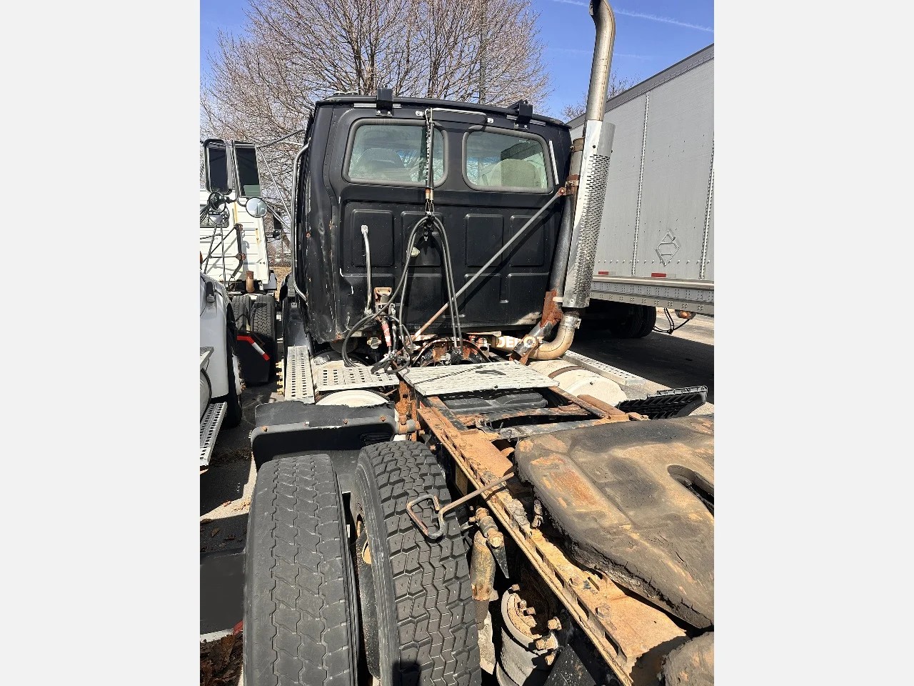 Truck Thumbnail 3