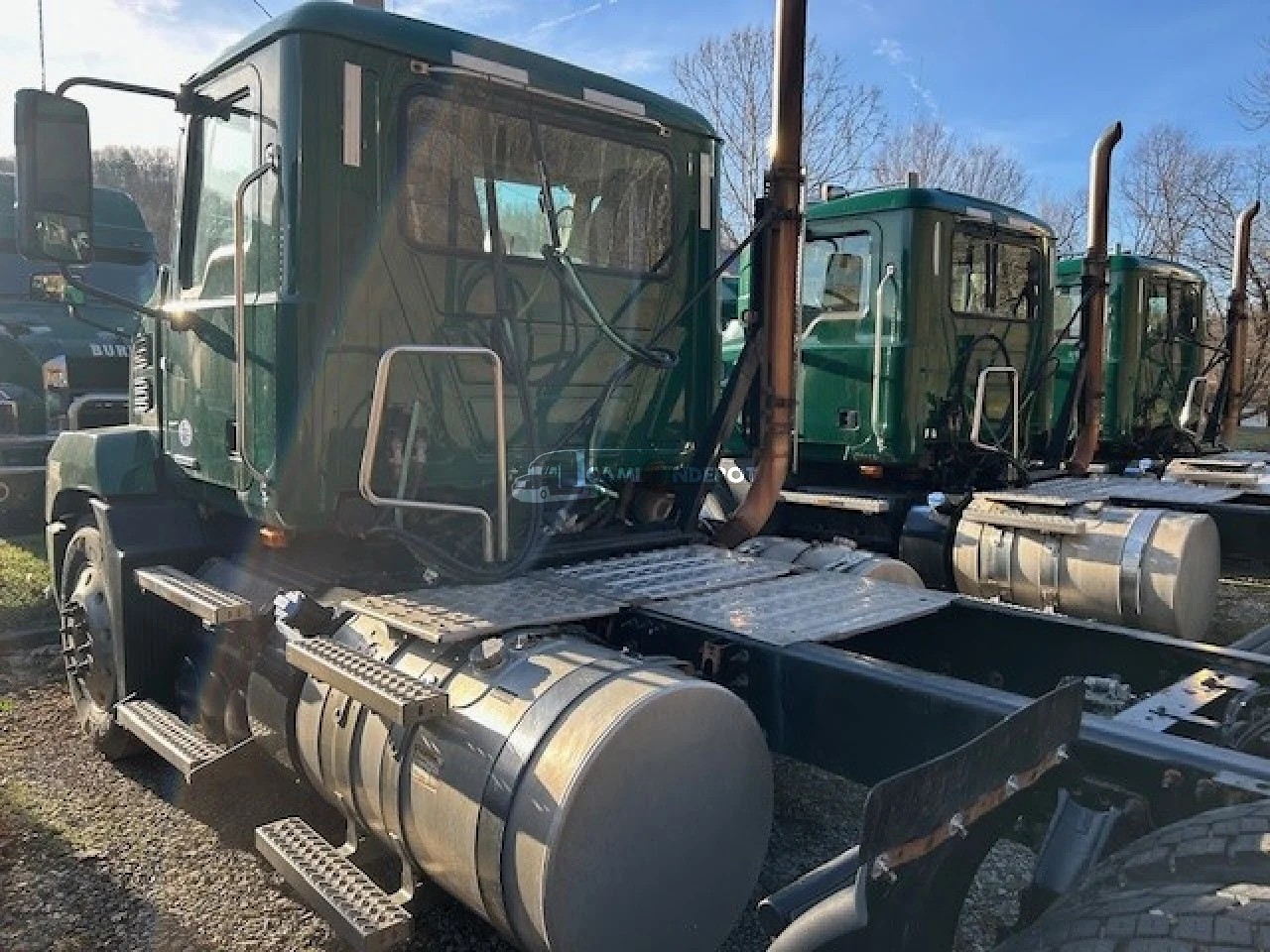 Truck Thumbnail 3