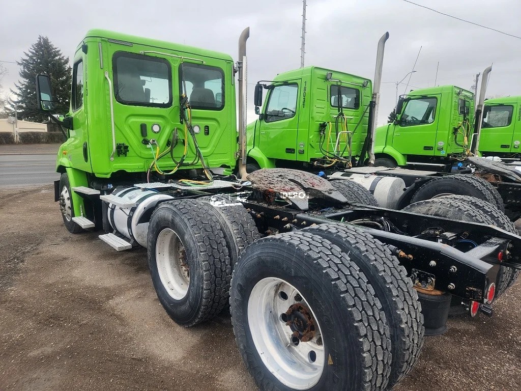 Truck Thumbnail 3