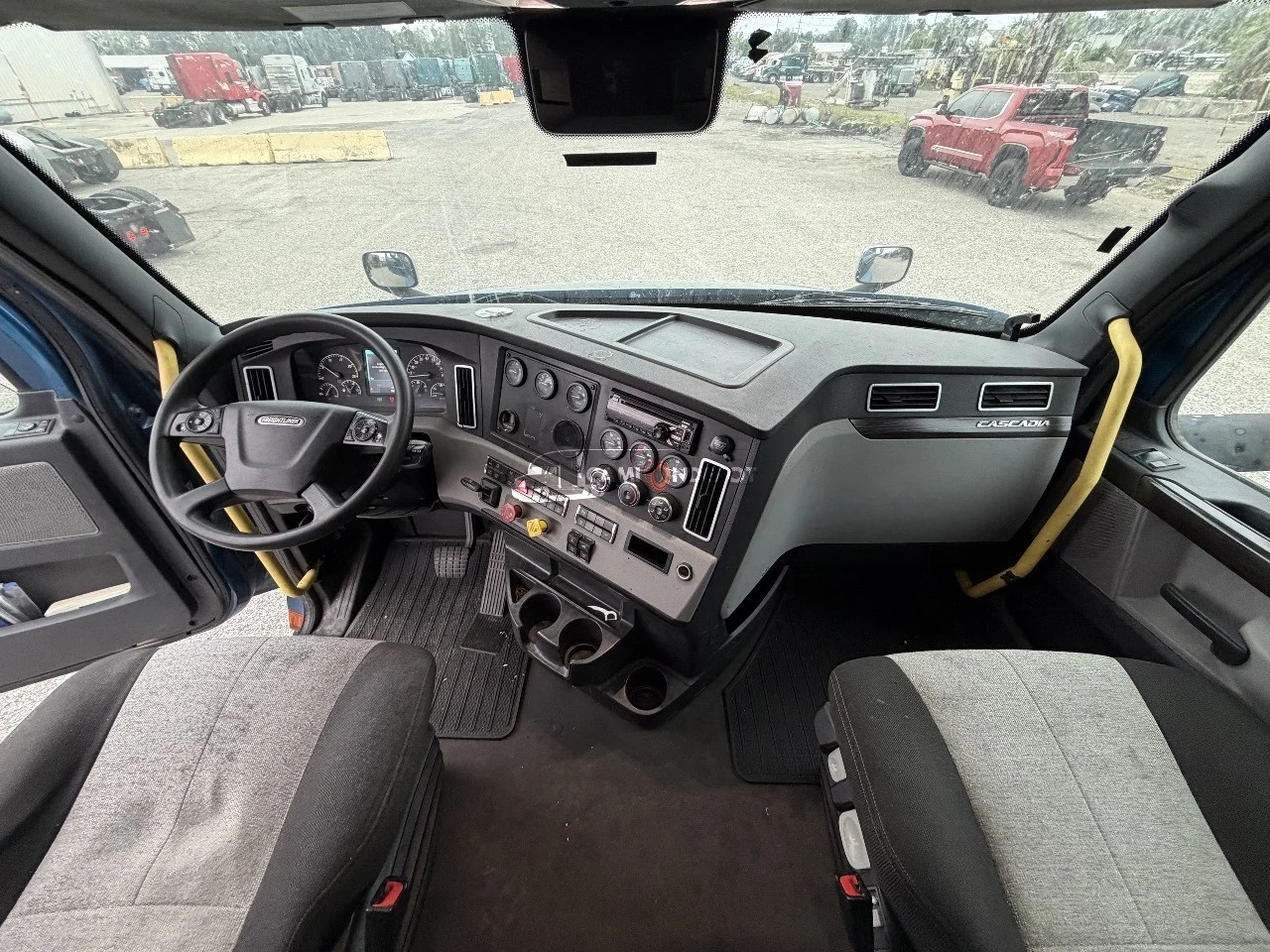 Truck Thumbnail 3