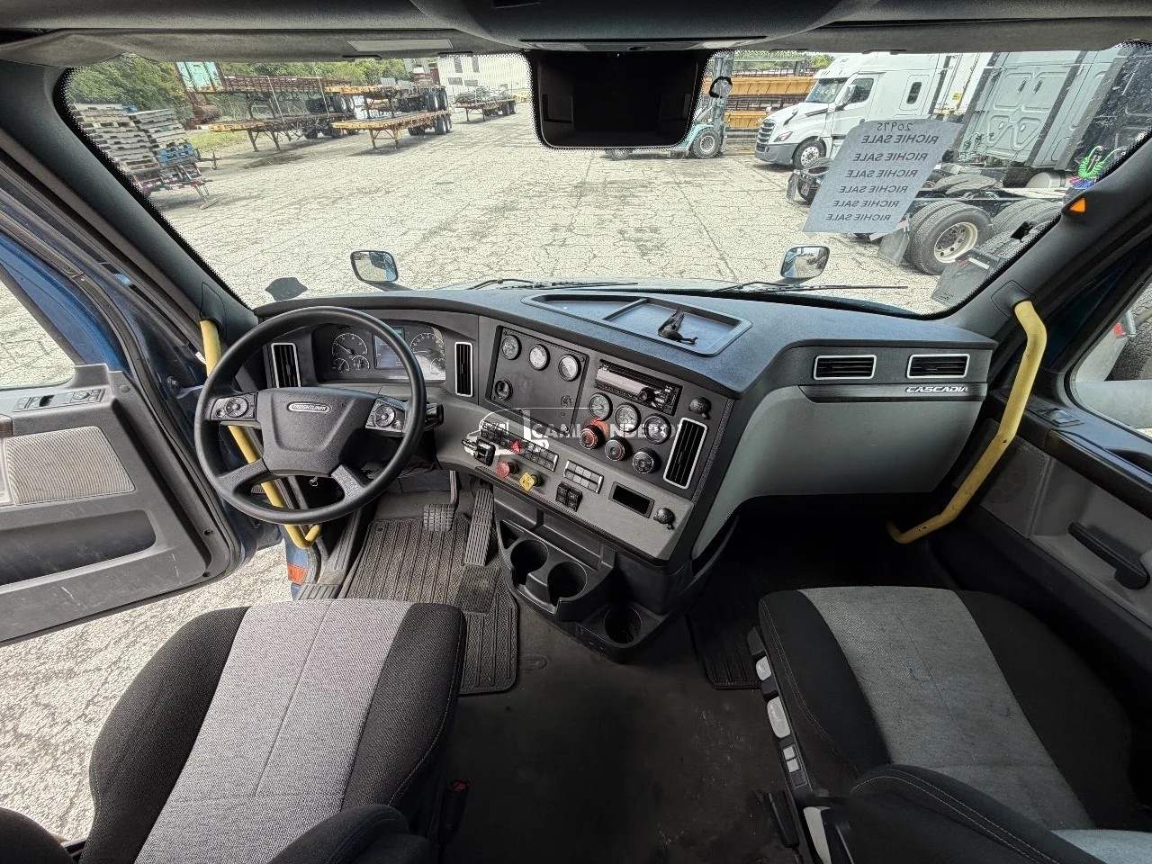Truck Thumbnail 3