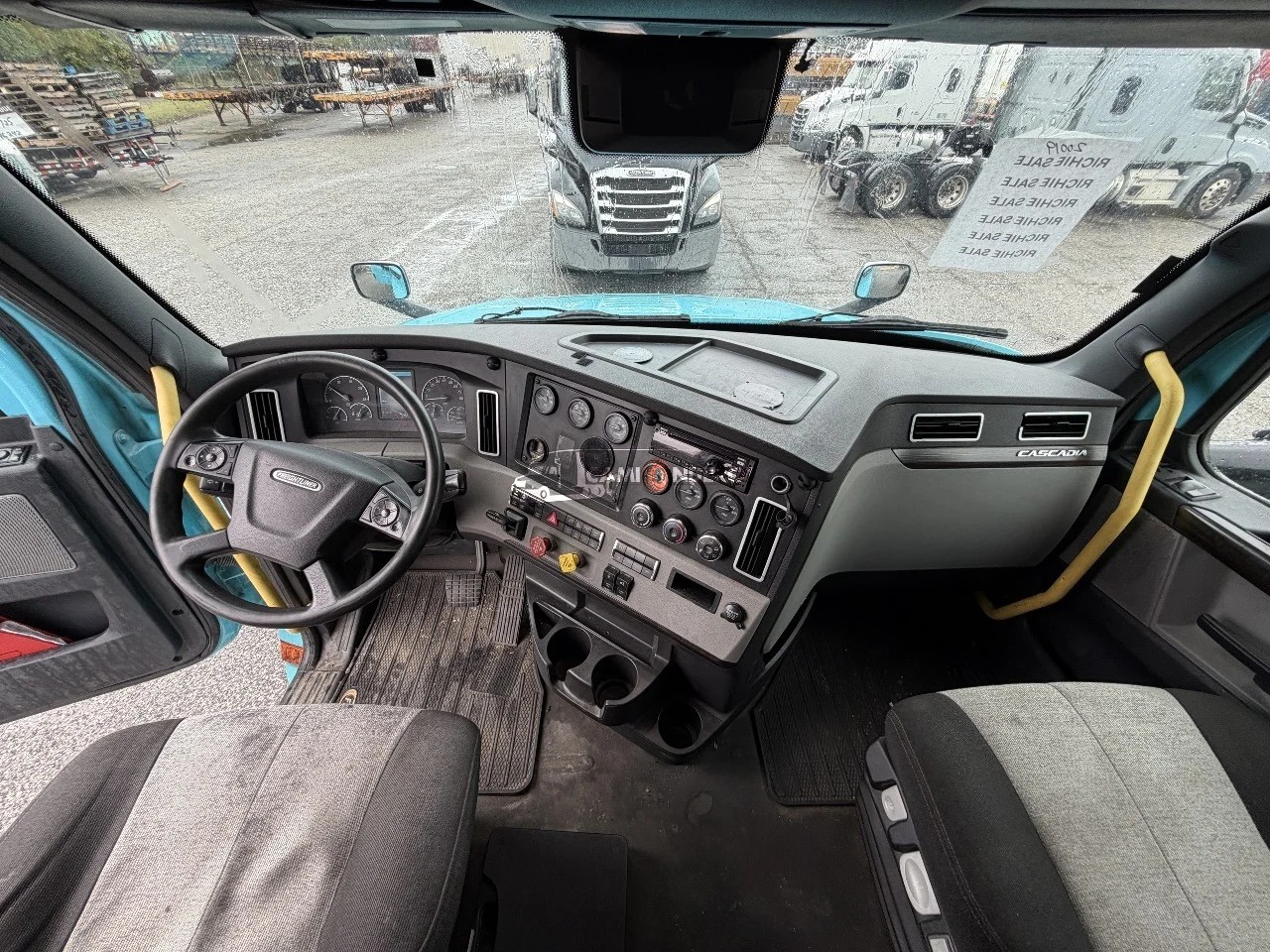 Truck Thumbnail 3