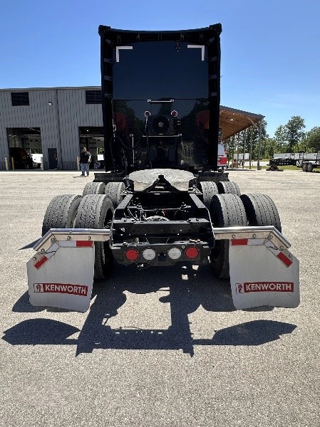 Truck Thumbnail 4