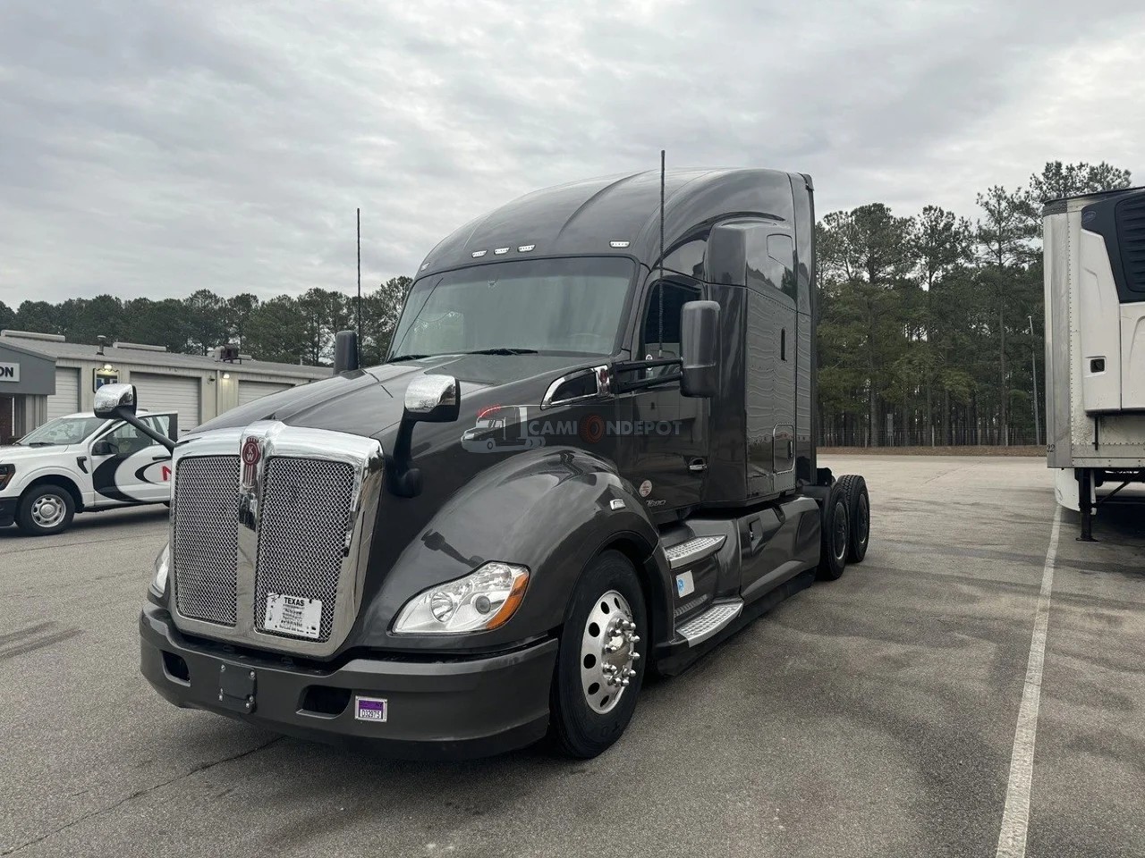 Truck Thumbnail 4