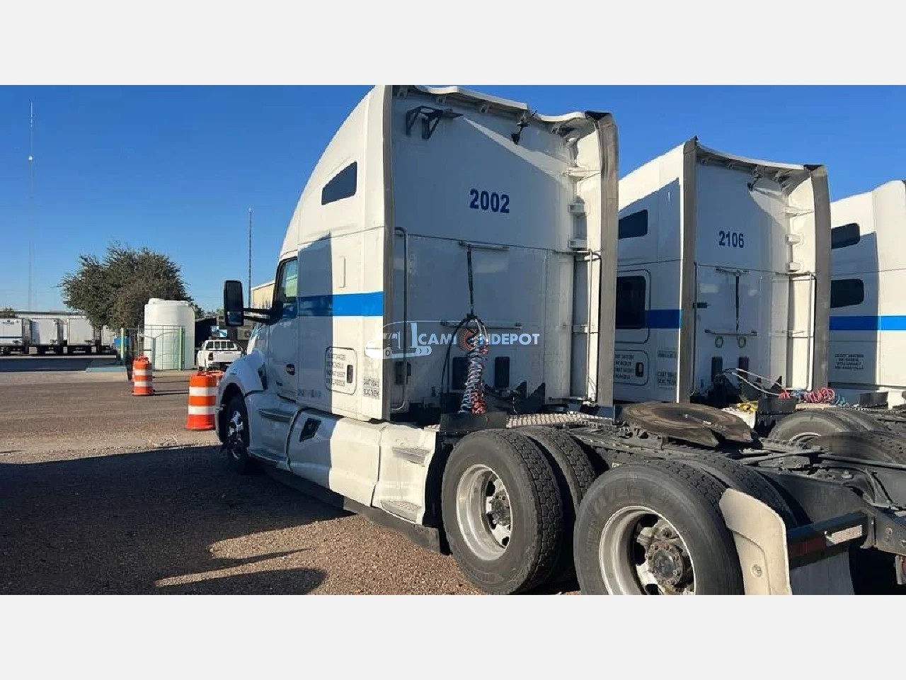 Truck Thumbnail 4