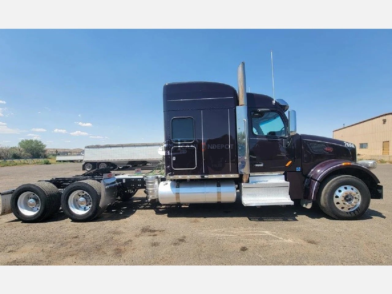 Truck Thumbnail 4