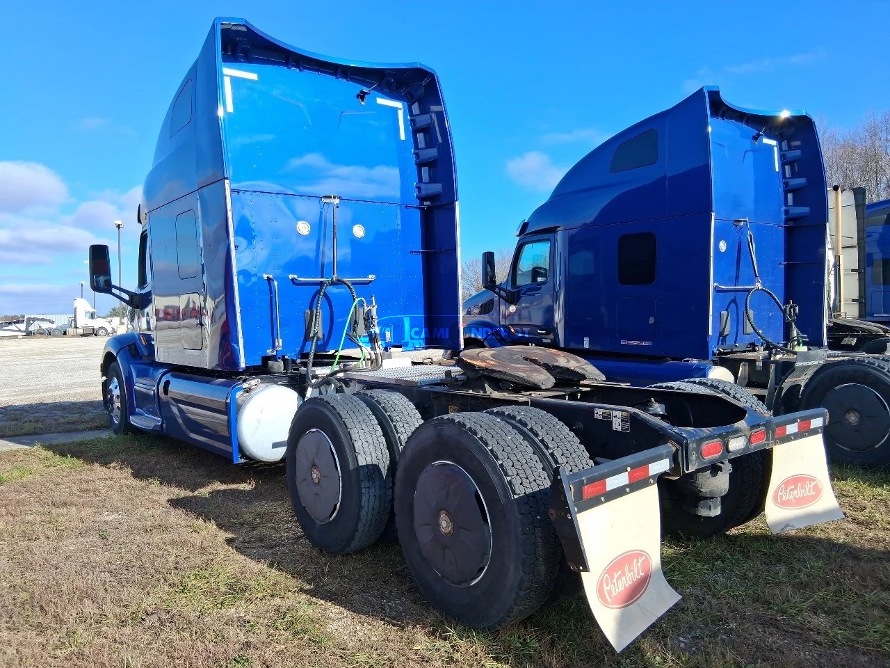 Truck Thumbnail 4