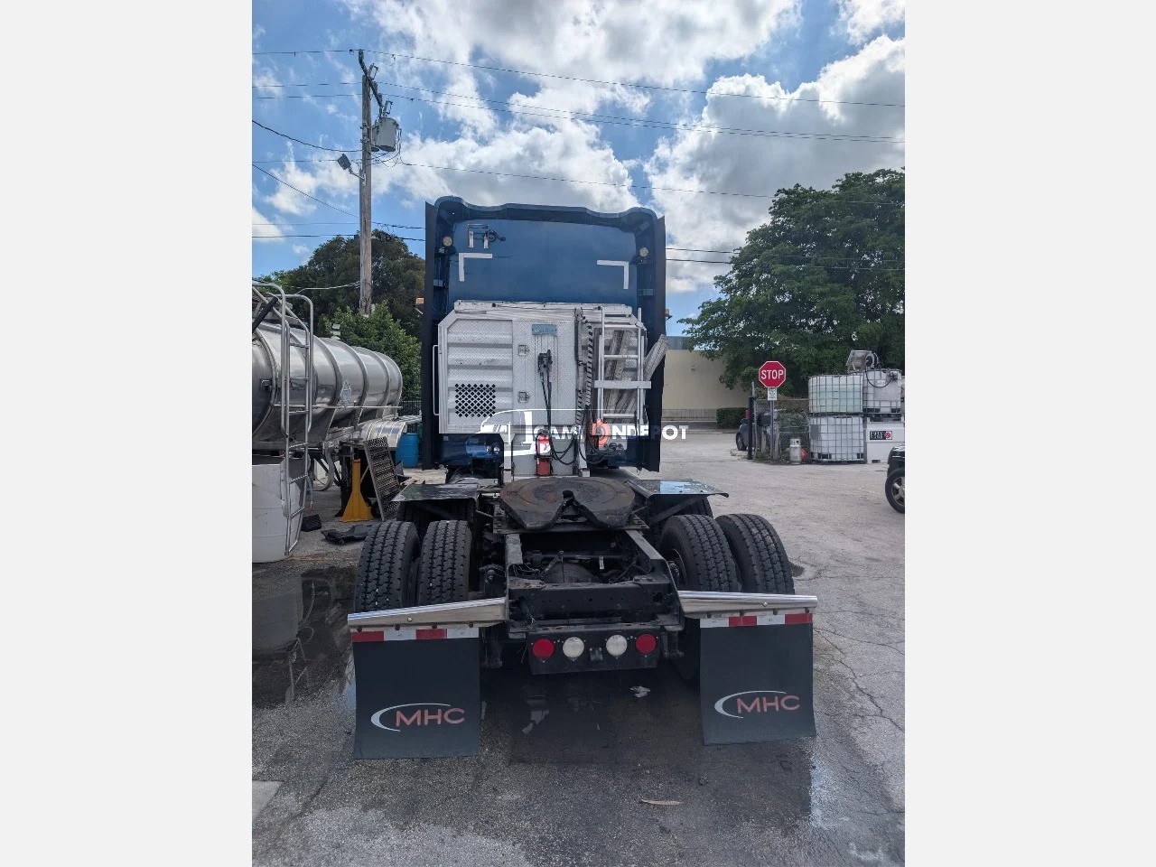 Truck Thumbnail 3
