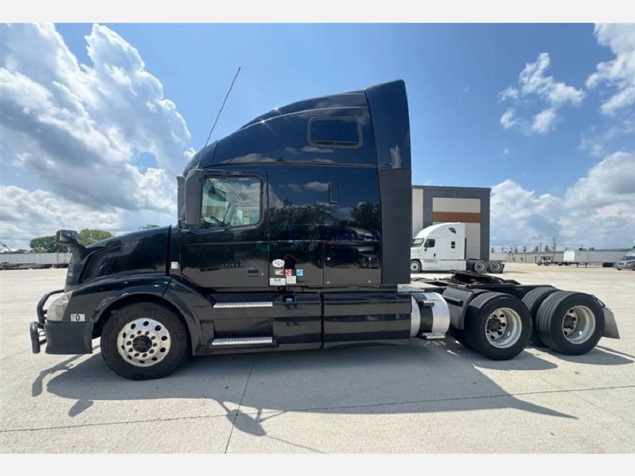Truck Thumbnail 4