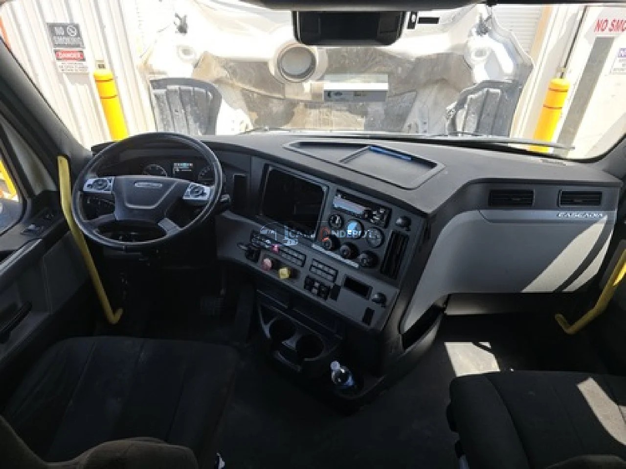 Truck Thumbnail 4