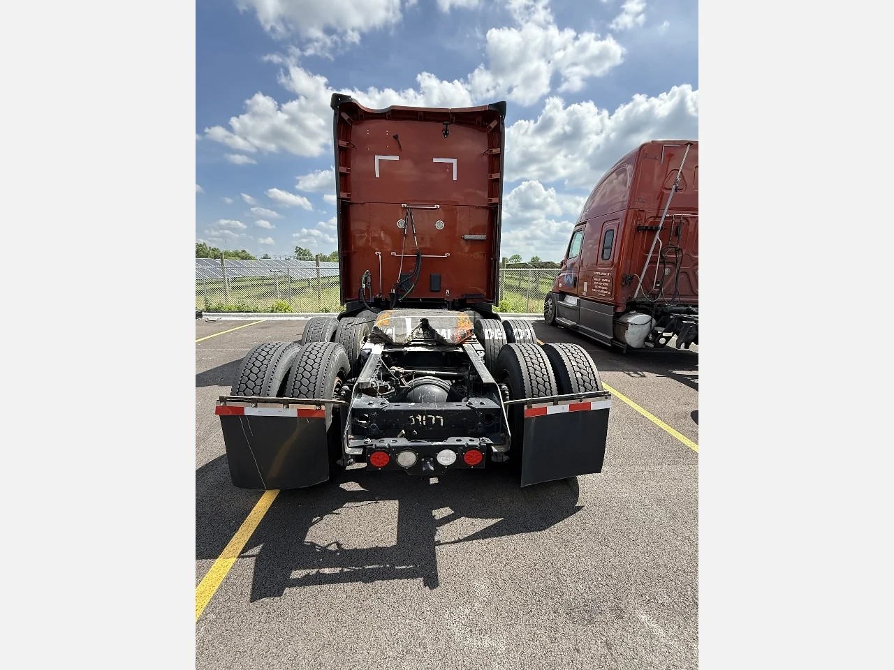 Truck Thumbnail 3