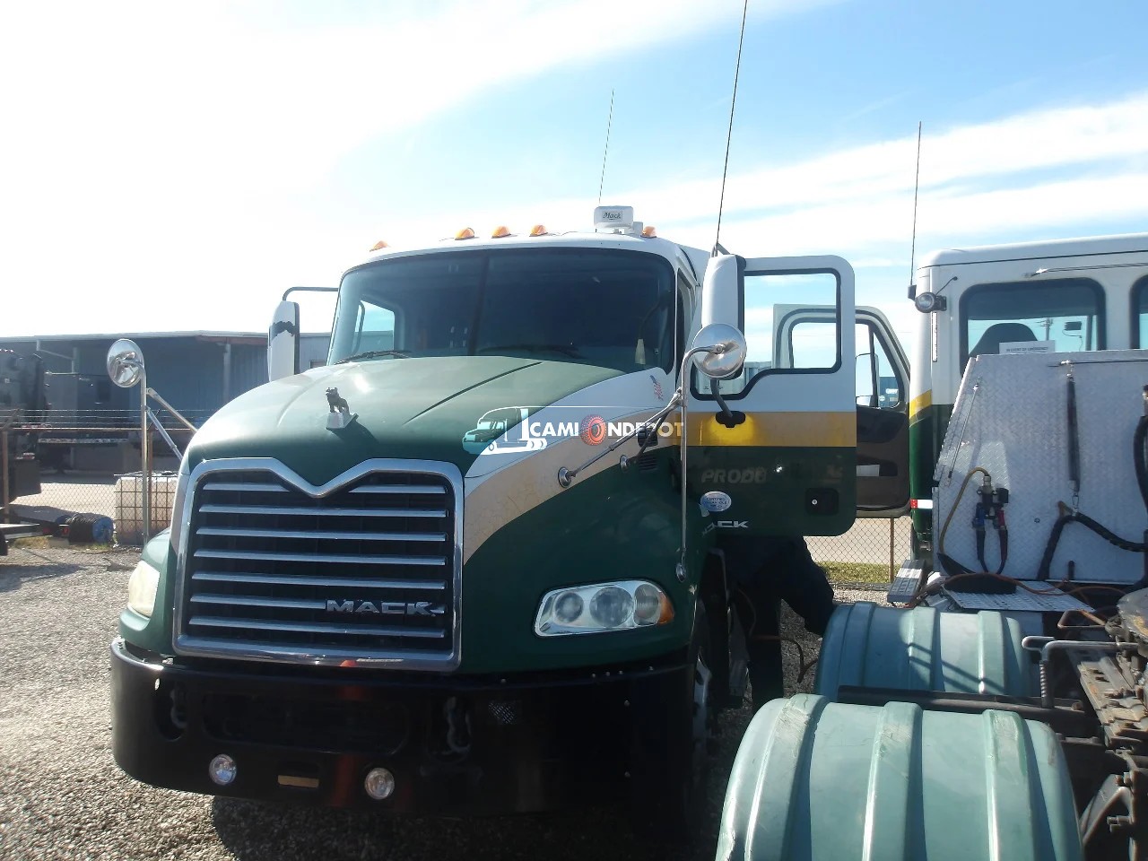 Truck Thumbnail 4