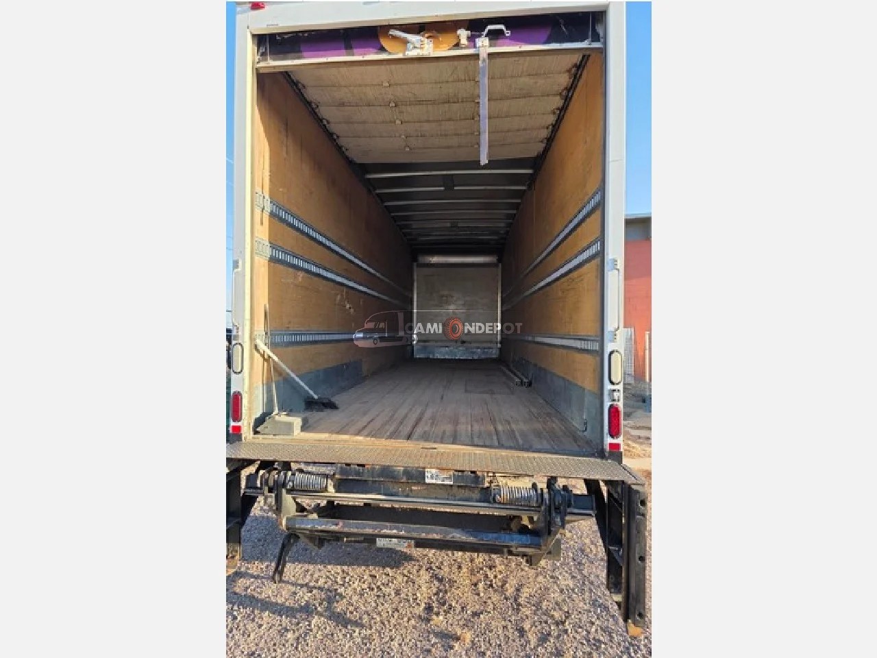 Truck Thumbnail 3
