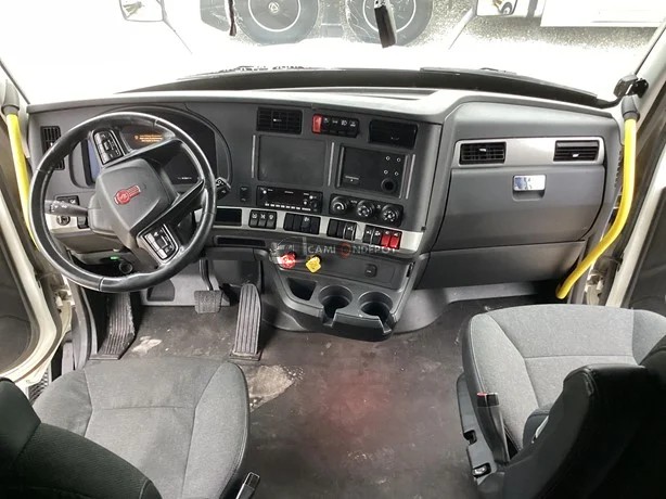 Truck Thumbnail 3