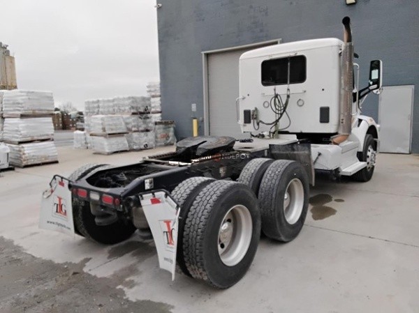 Truck Thumbnail 3