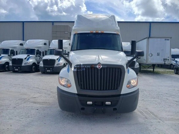 Truck Thumbnail 2