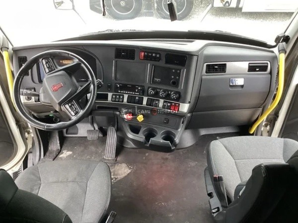 Truck Thumbnail 2