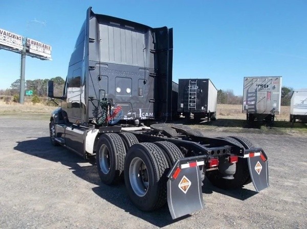 Truck Thumbnail 3