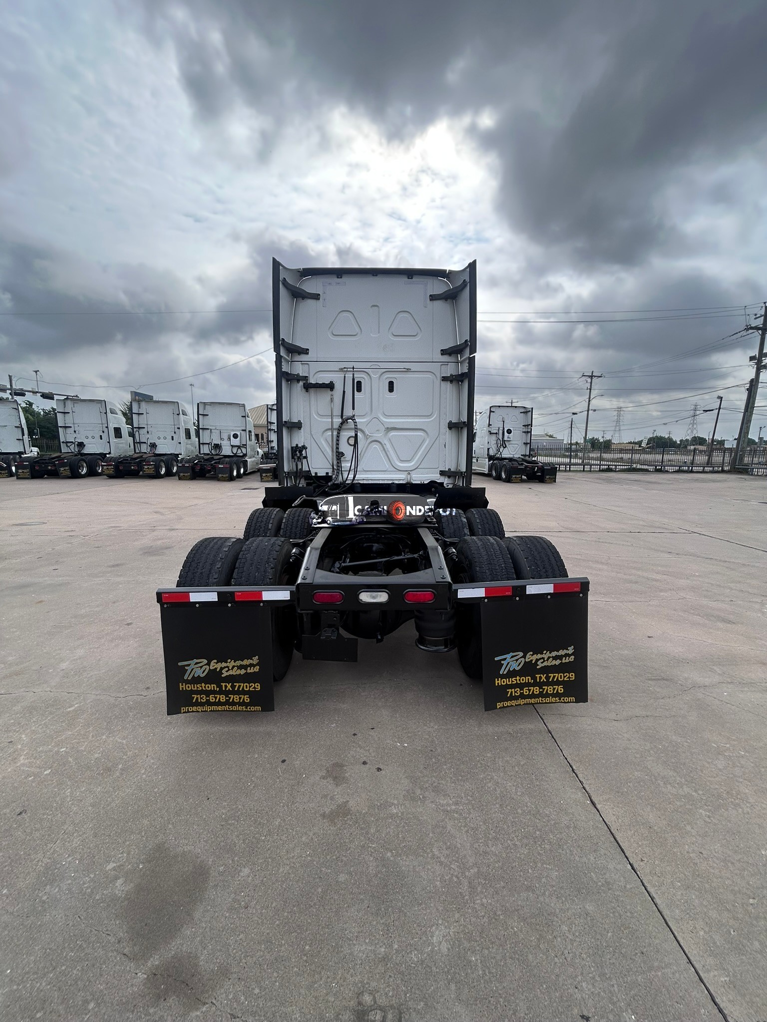 Truck Thumbnail 5