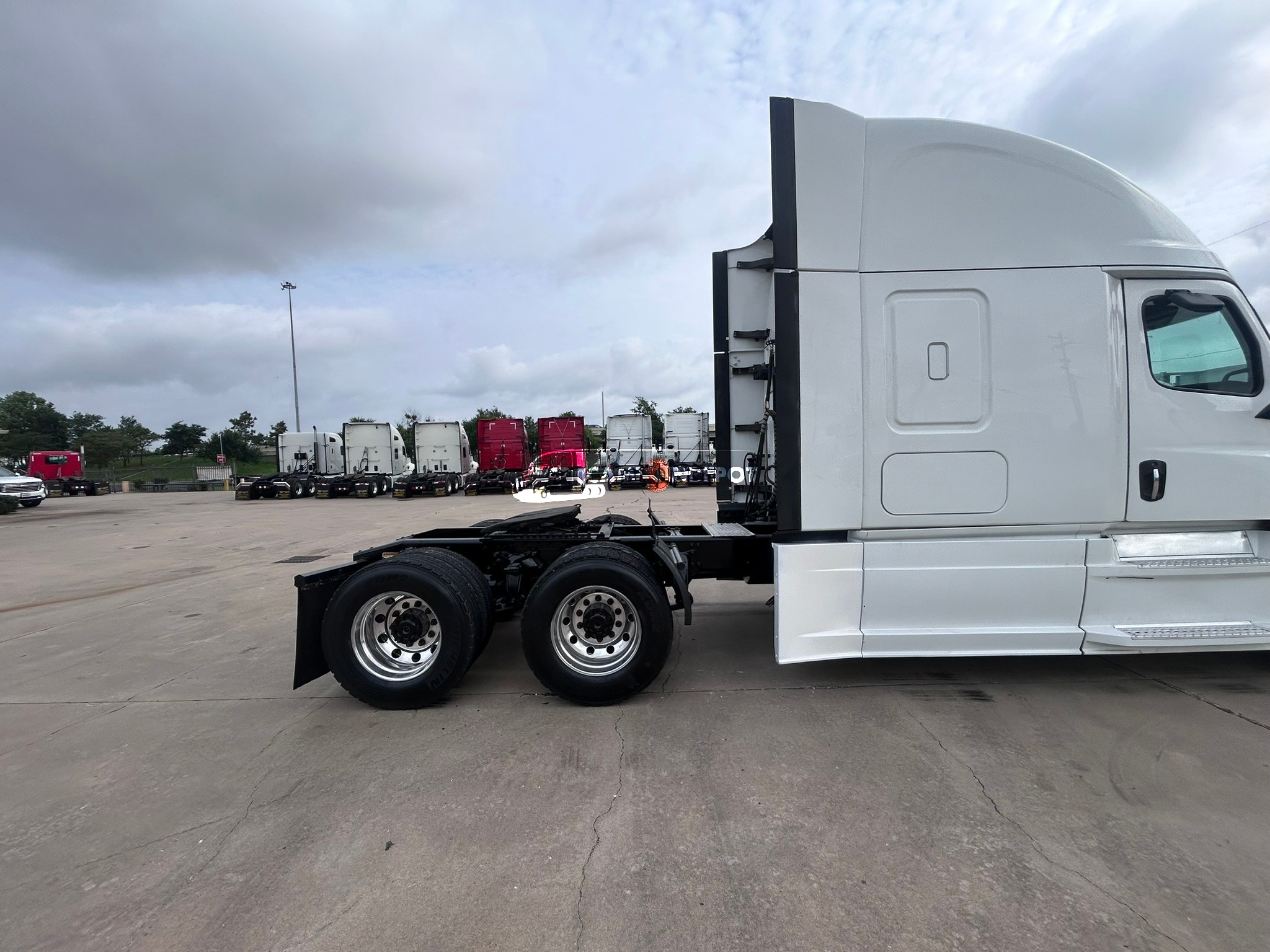 Truck Thumbnail 4