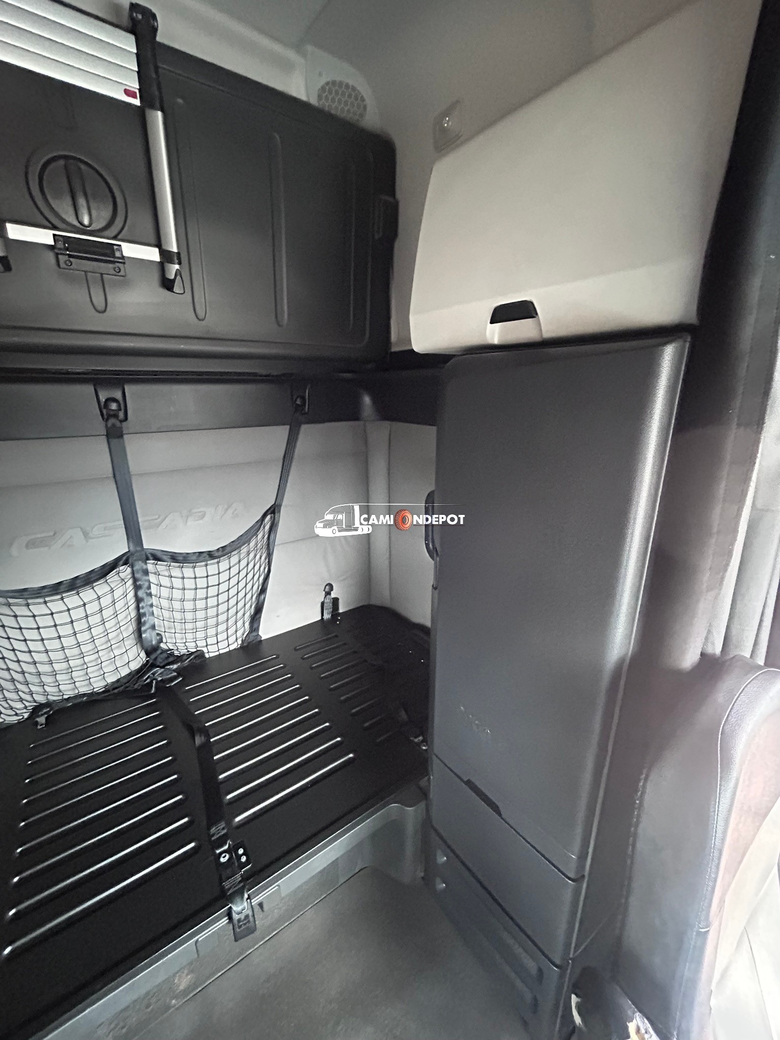 Truck Thumbnail 11