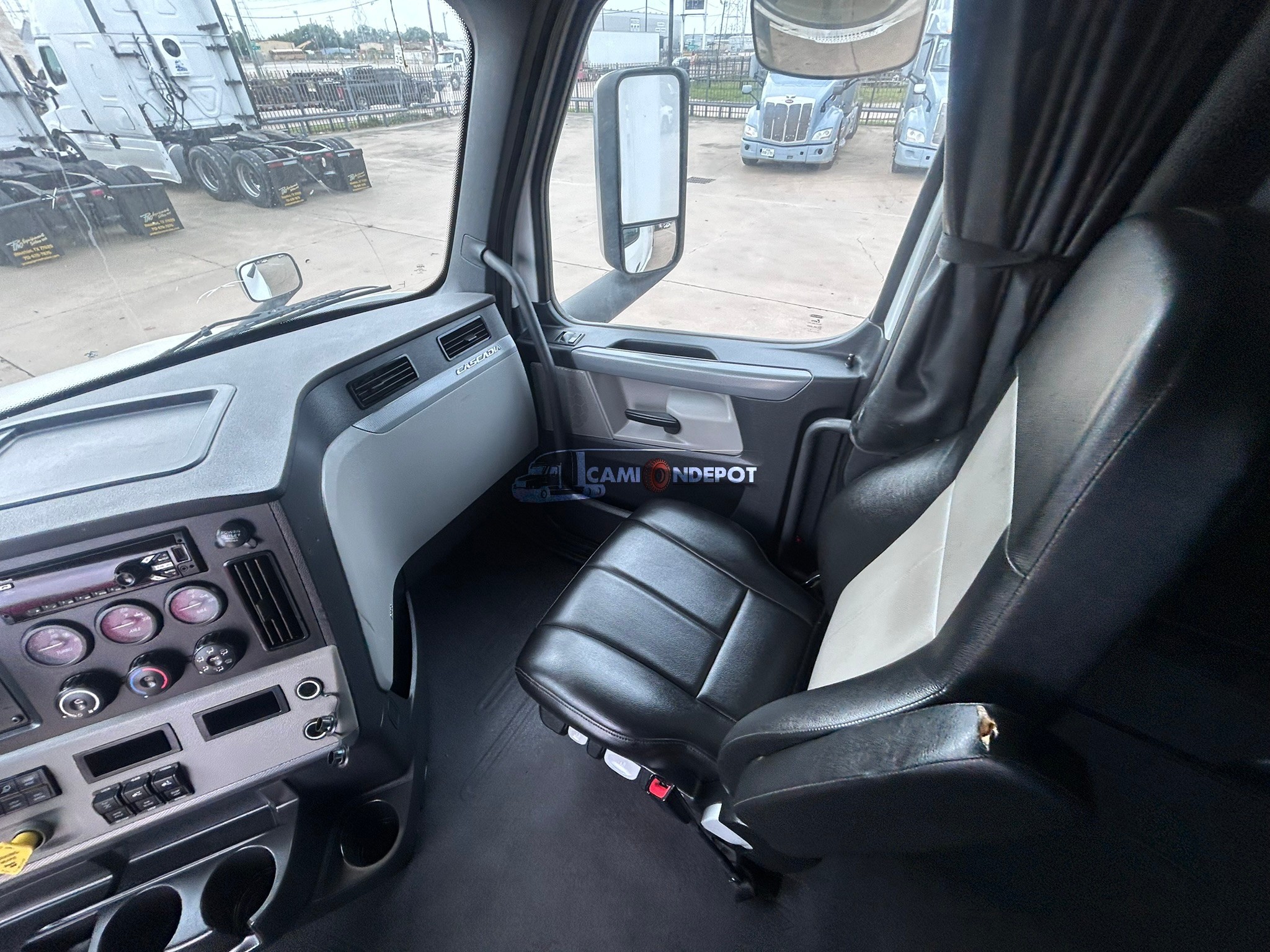 Truck Thumbnail 17