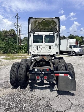 Truck Thumbnail 3