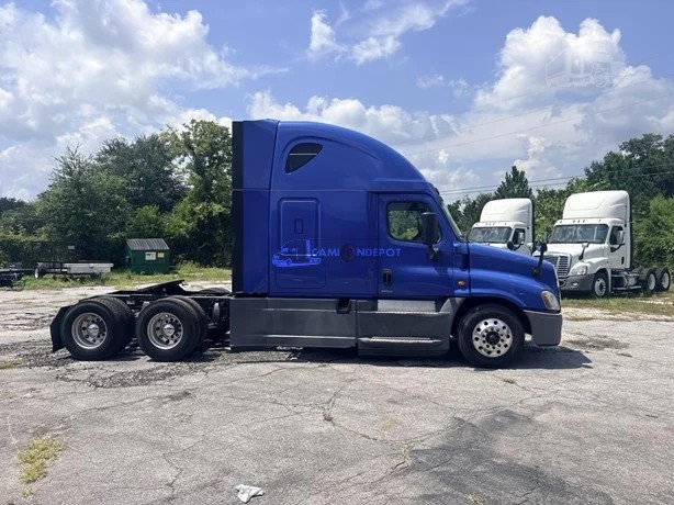 Truck Thumbnail 4