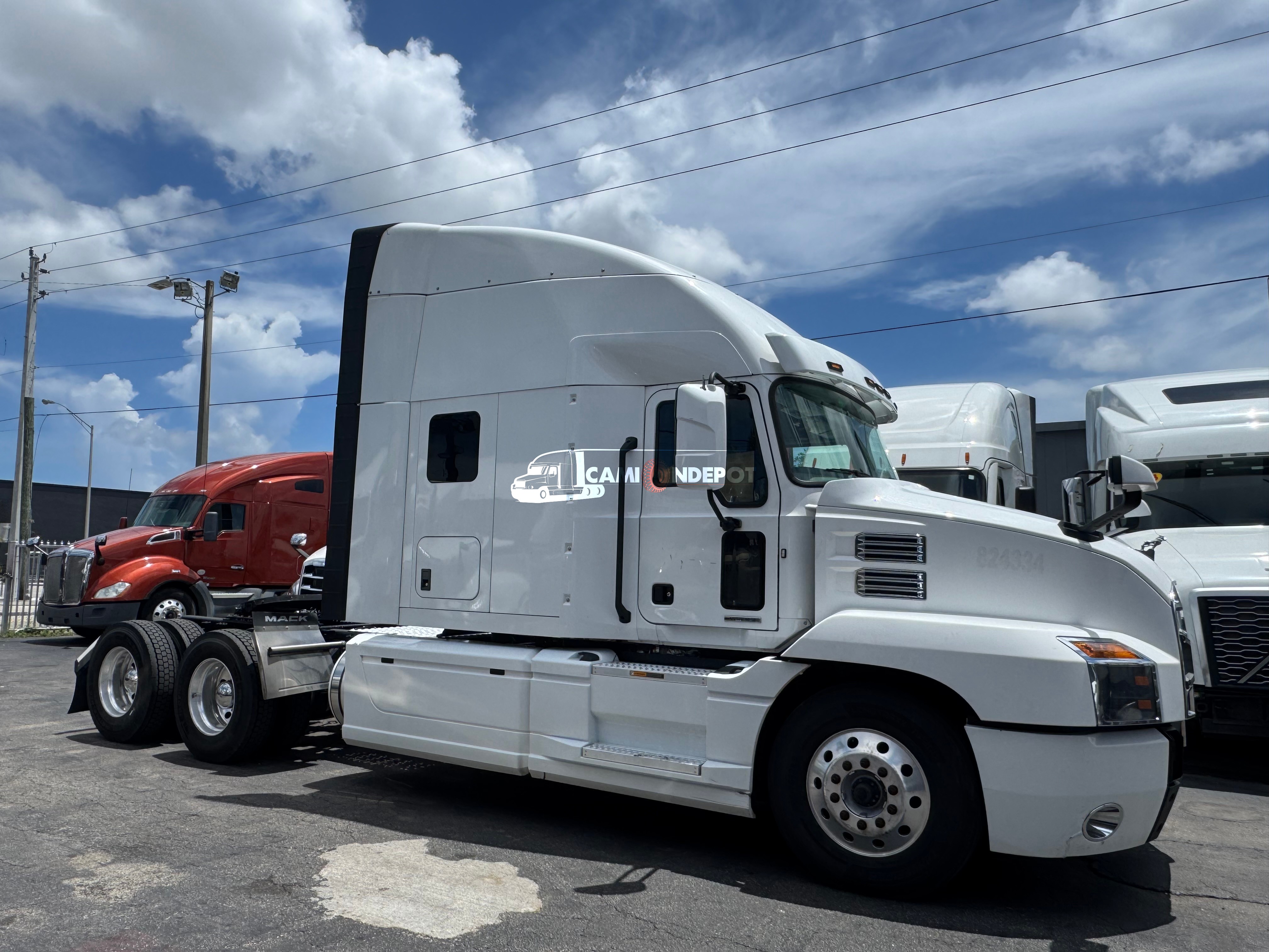 Truck Thumbnail 7